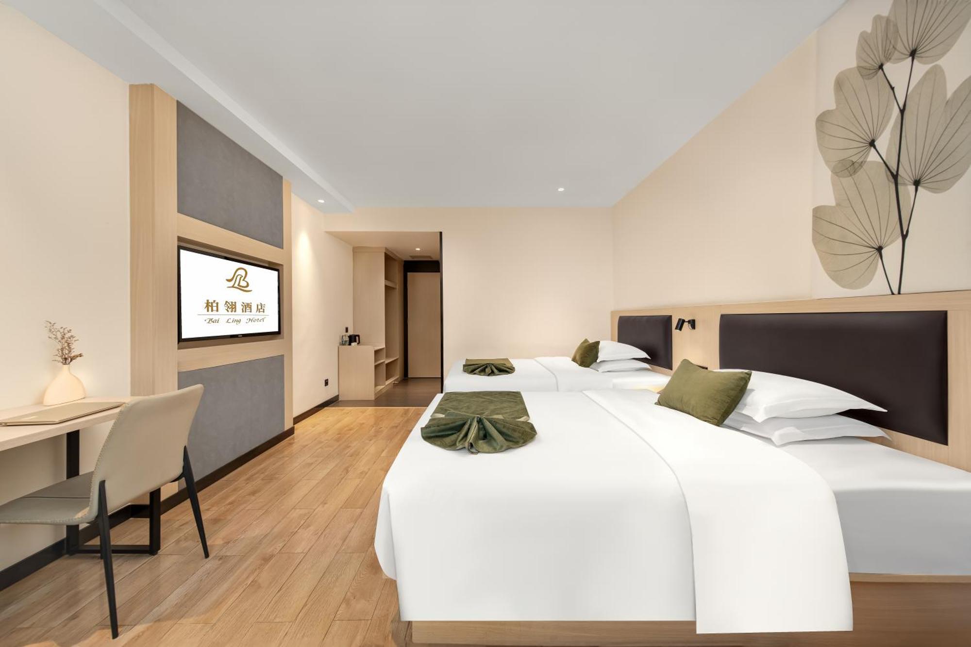 Bai Ling Hotel Nanning Bagian luar foto