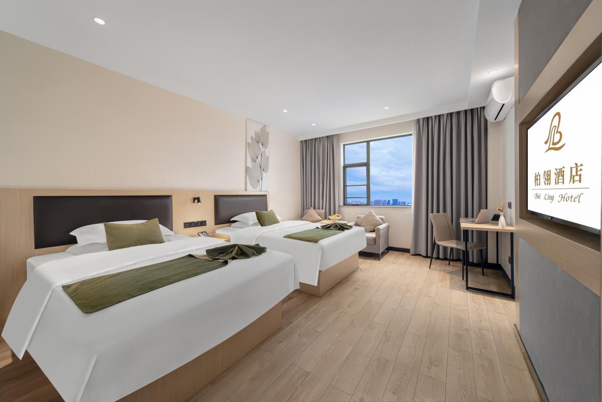 Bai Ling Hotel Nanning Bagian luar foto